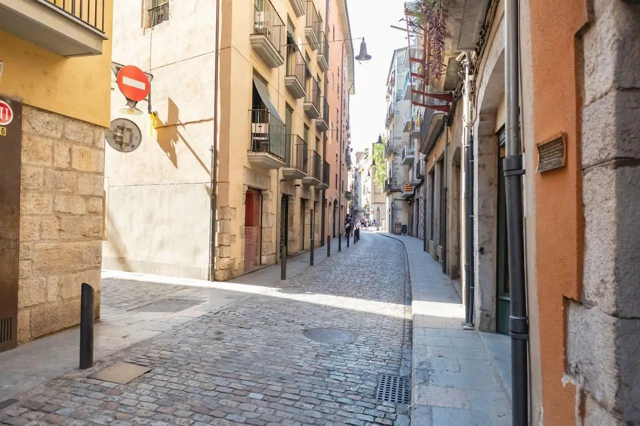 Bravissimo Barca Studio Girona 0*,